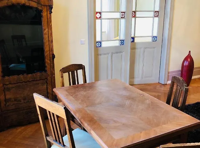 فندق Cranach-herberge Centre 3*